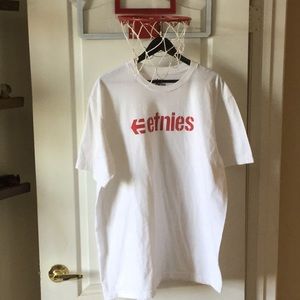 Etnies White T-shirt XXL